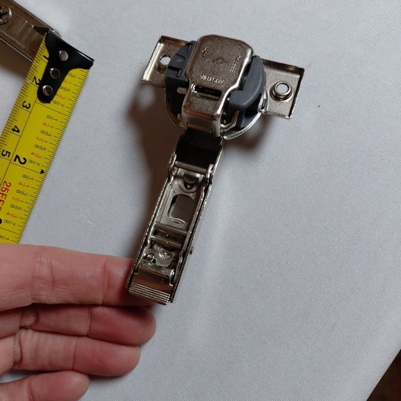 Lot of 29 Blum Soft Close Cabinet Door Hinges 71B355 & 71B955 - Picture 4 of 14